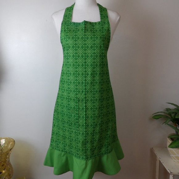 St Patrick's Day Apron...Irish Celtic Fabric / NWOT - Picture 10 of 10